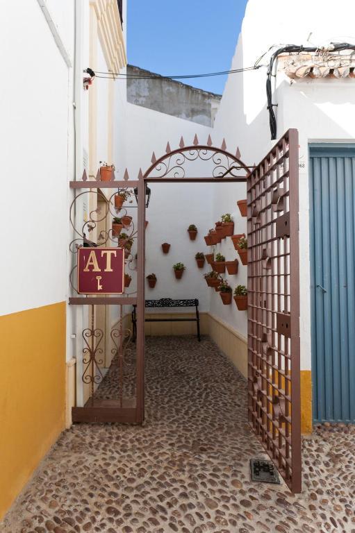 Apartamentos San Lorenzo Bujalance Exterior foto
